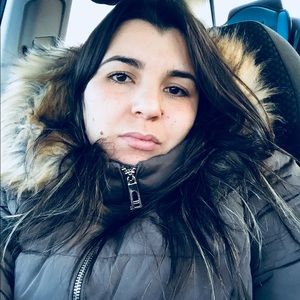 Meet your Posher, Farida